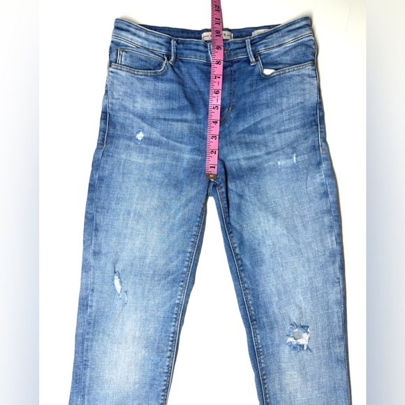 Guess Women's 1981 Skinny High Jeans Size- 27 - Picture 5 of 10